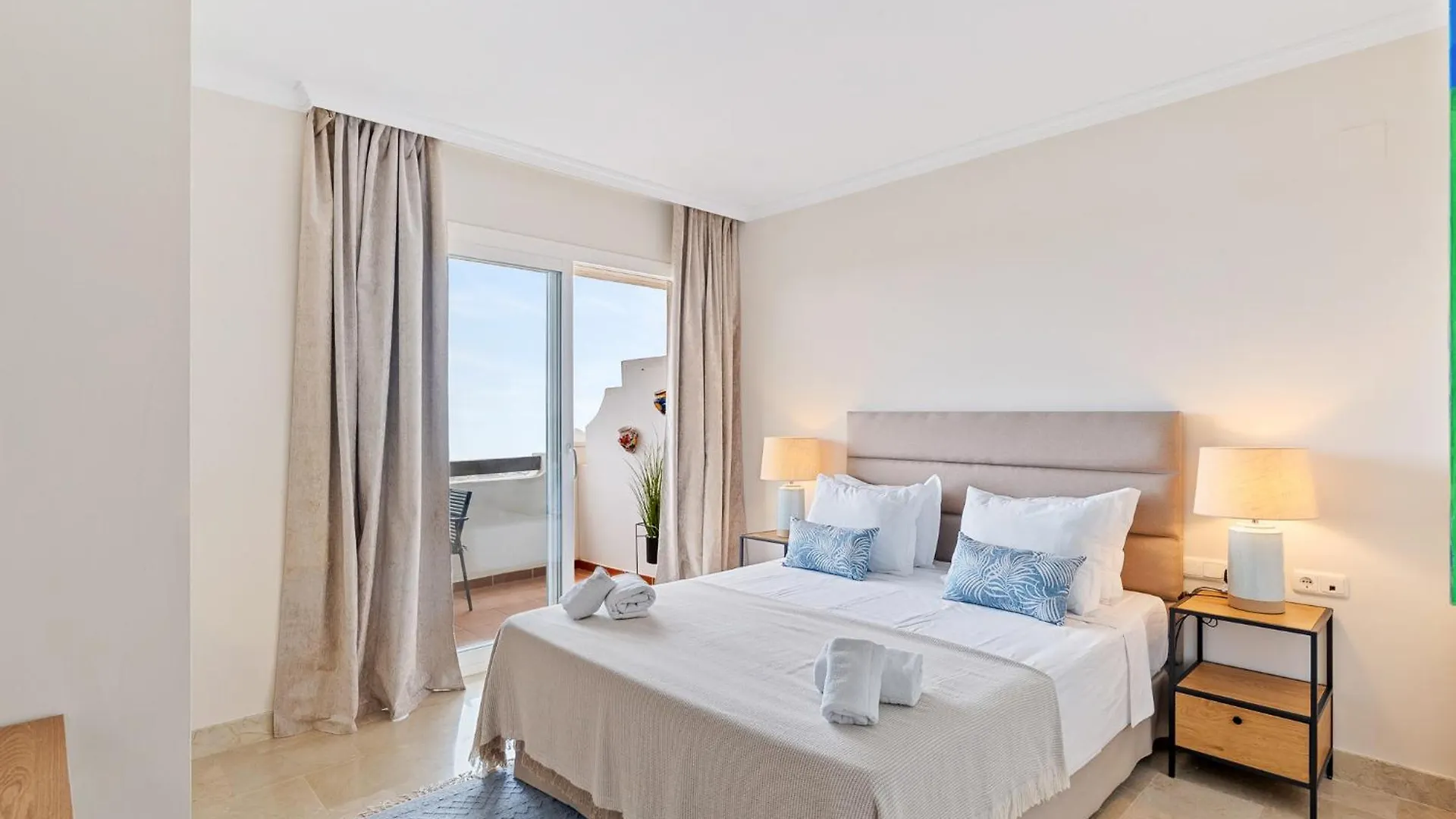 B19 Las Palmeras - Apartment Sitio de Calahonda 0*,
